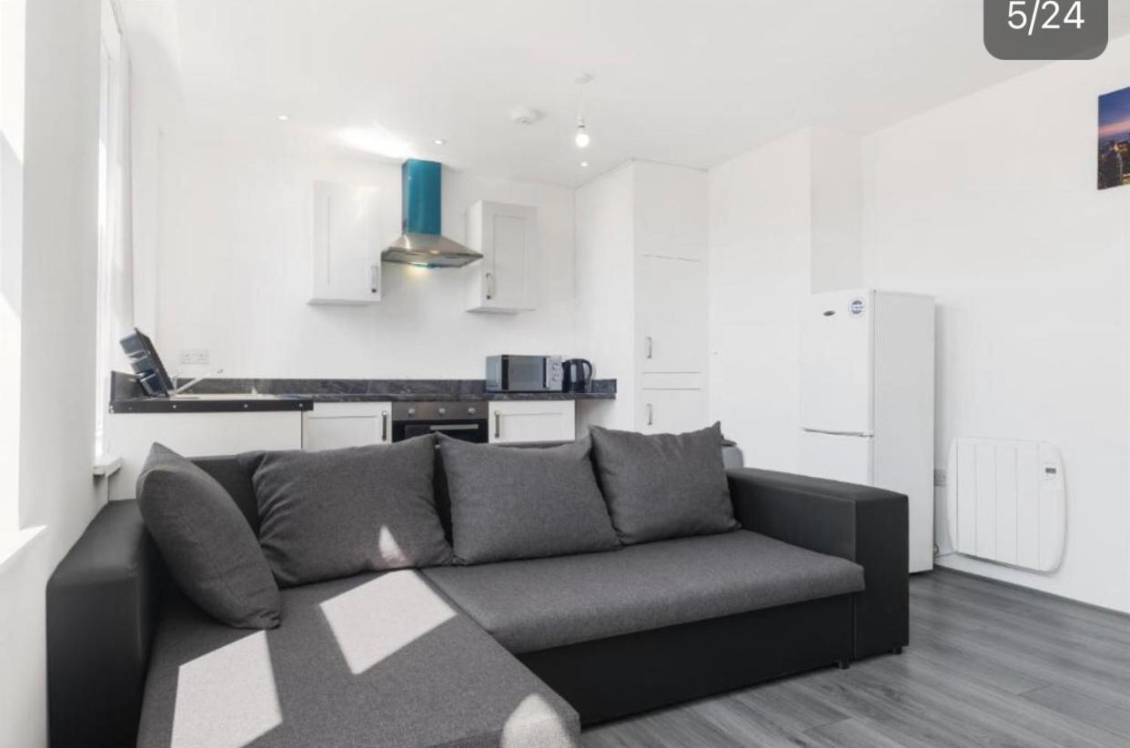 Amhc City Apartments Bradford City Centre One & Two Bedroom Apartments, 24 Hours Express Self Check In, Long Stay Contractors Welcome, Paid Parking Available Nearby Экстерьер фото