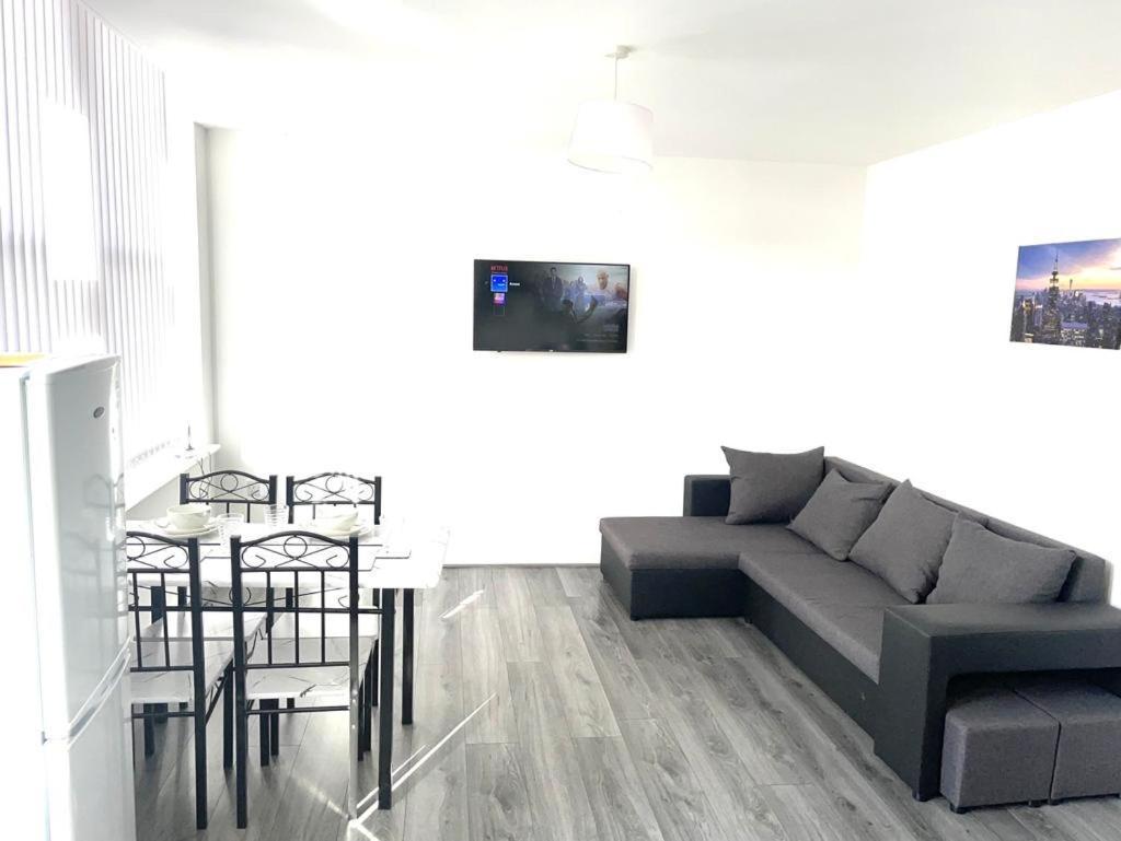 Amhc City Apartments Bradford City Centre One & Two Bedroom Apartments, 24 Hours Express Self Check In, Long Stay Contractors Welcome, Paid Parking Available Nearby Экстерьер фото